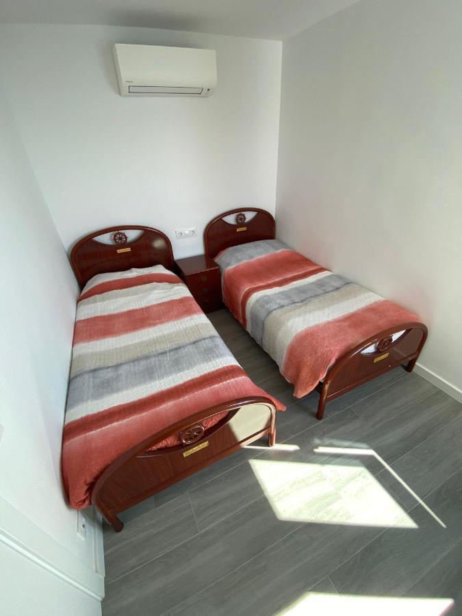 Appartement Vues Mer Proche Plage Roses Ngoại thất bức ảnh